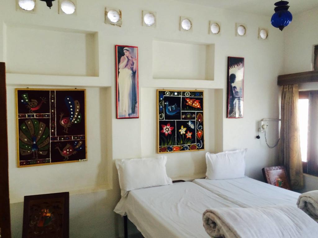 Hotel White House Pushkar Room photo